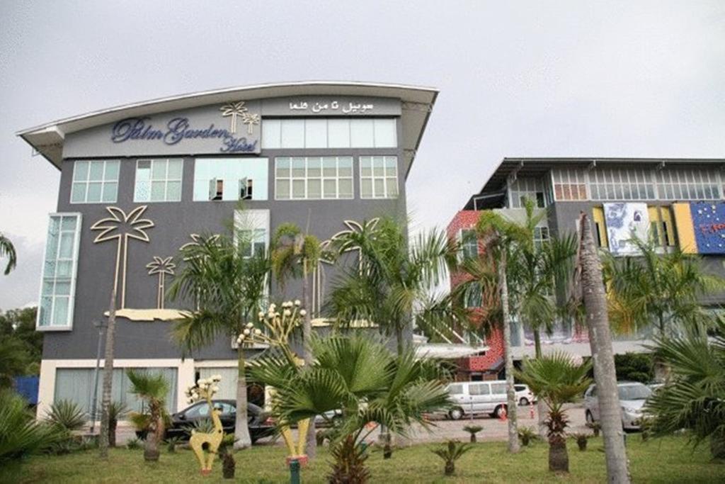 Palm Garden Hotel Brunei Bandar Seri Begawan Exterior photo