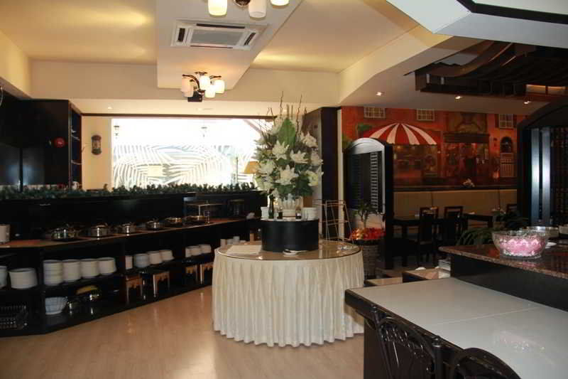 Palm Garden Hotel Brunei Bandar Seri Begawan Exterior photo